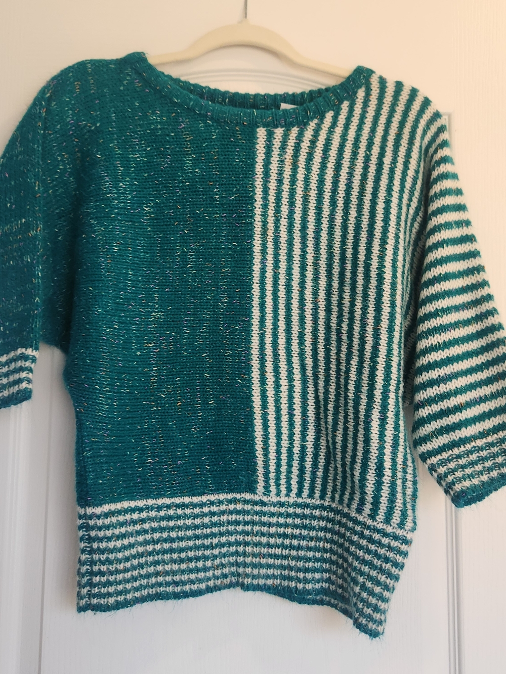 Fantastic Teal and Cream Striped Crewneck  Short Sleeve Sweater L Euc